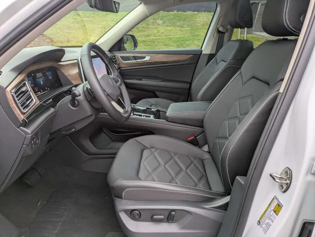 2026 Volkswagen Atlas SE w/Tech - Photo 22
