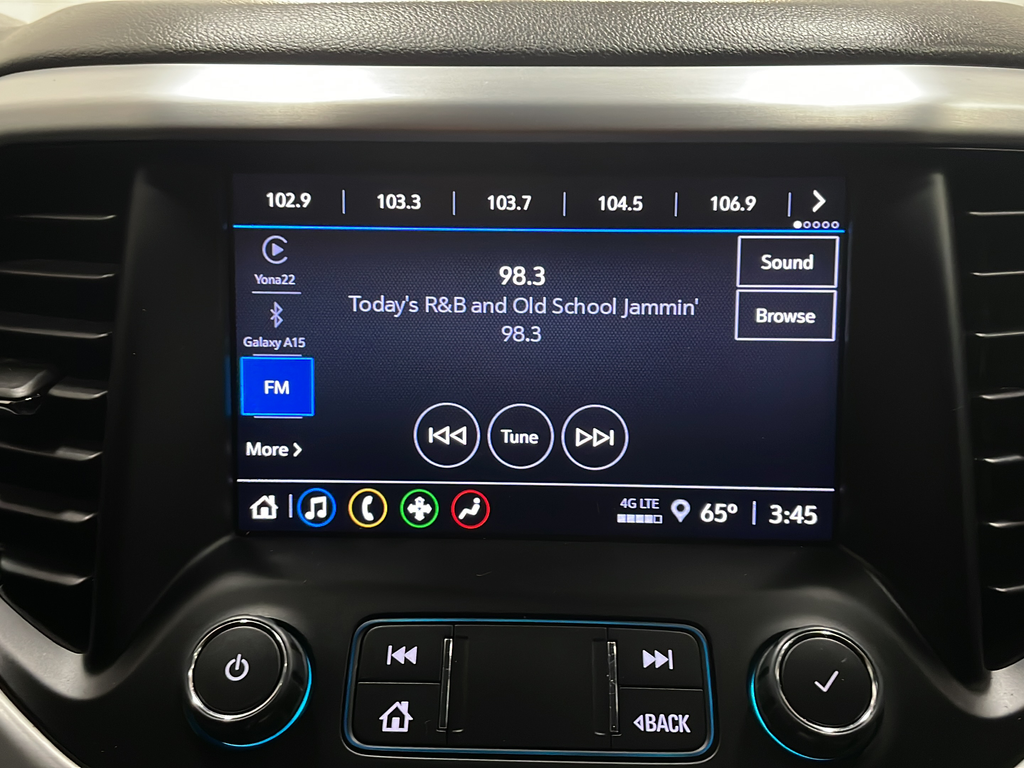 Used 2023 Silver GMC SLE image 15