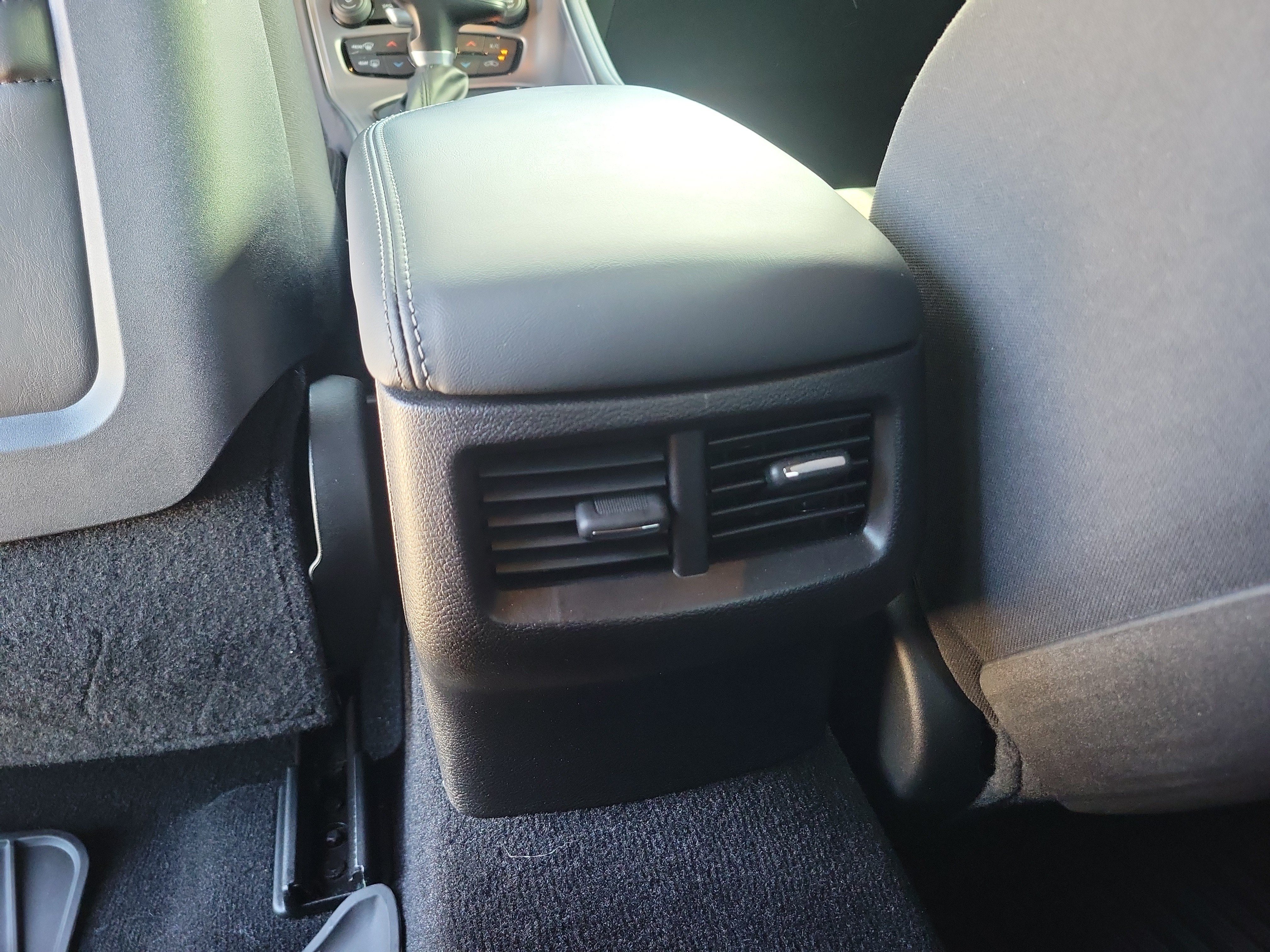 Used 2023 White Knuckle Clearcoat Dodge R/T image 11
