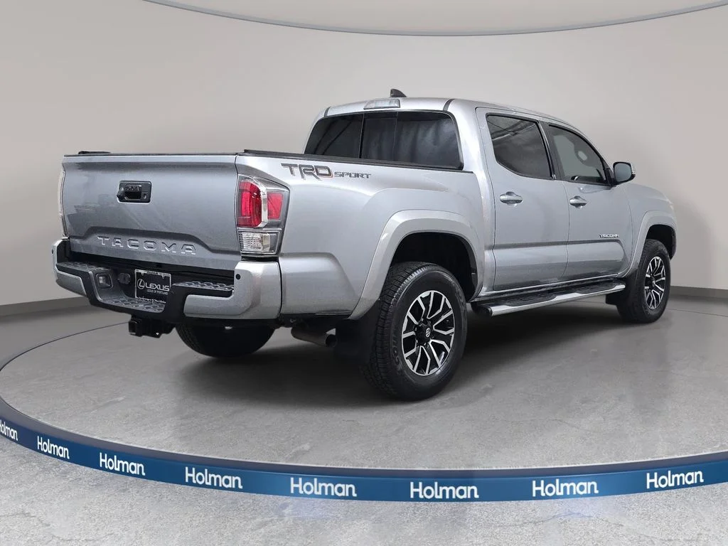 Used 2020 Silver Toyota SR5 image 6
