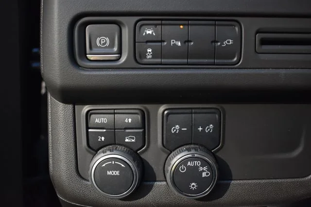 2022 Chevrolet Suburban LS - Photo 30