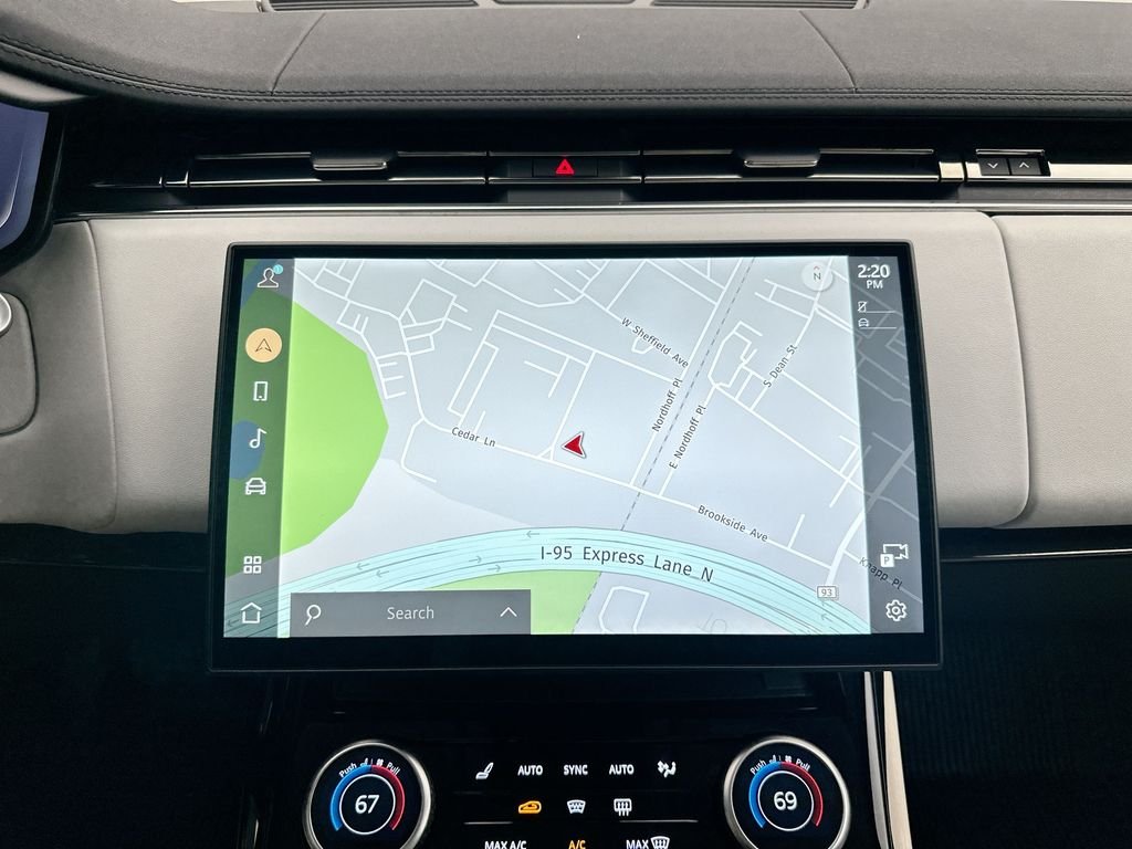 Used 2023 Fuji White Land Rover SE image 28