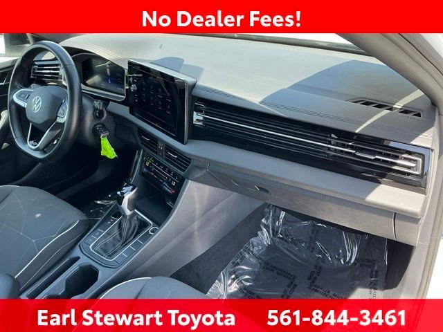 Used 2025 White Volkswagen 1.5T Sport image 27