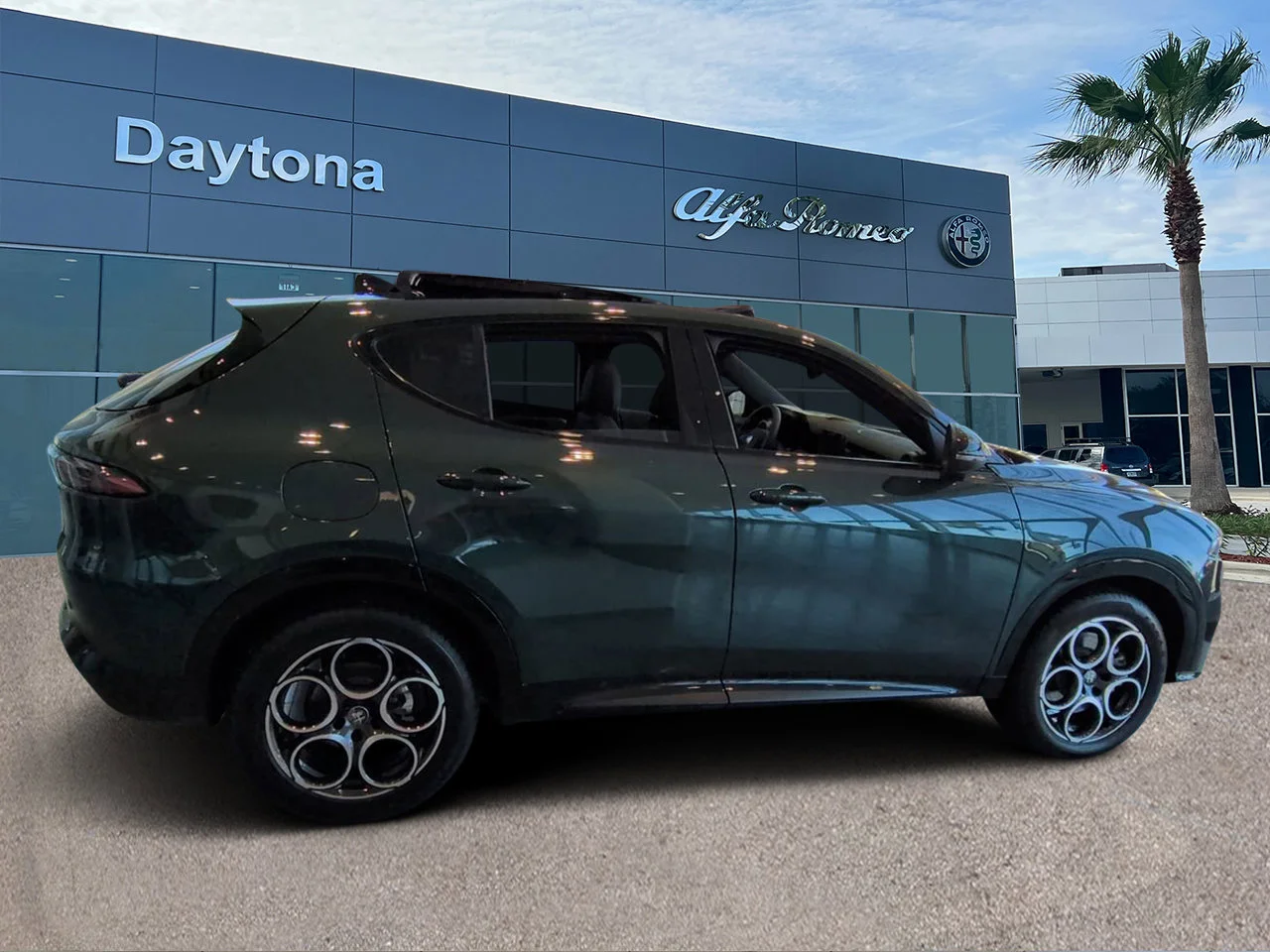 New 2026 Verde Monza (Green) Exterior Paint Alfa Romeo Sprint image 2
