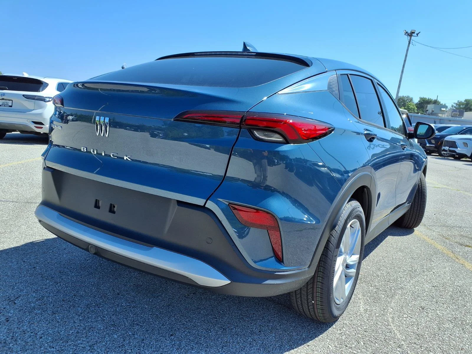 New 2026 Ocean Blue Metallic Buick Preferred image 20