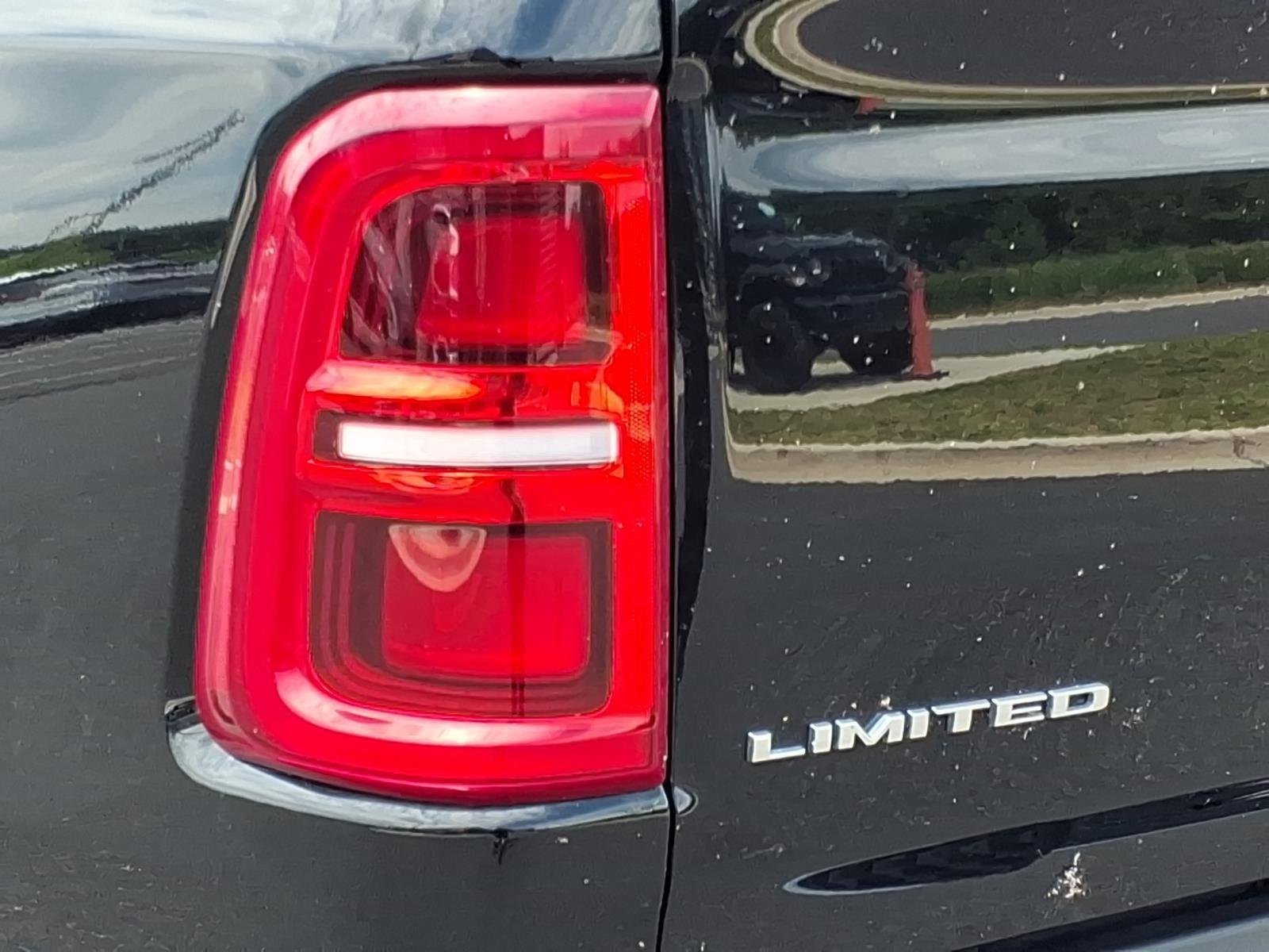 Used 2026 Diamond Black Crystal Pearlcoat Ram Limited image 18