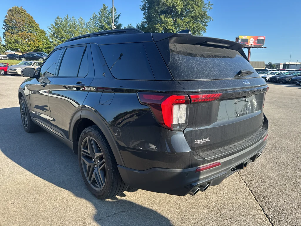 Used 2025 Agate Black Metallic Ford ST image 5