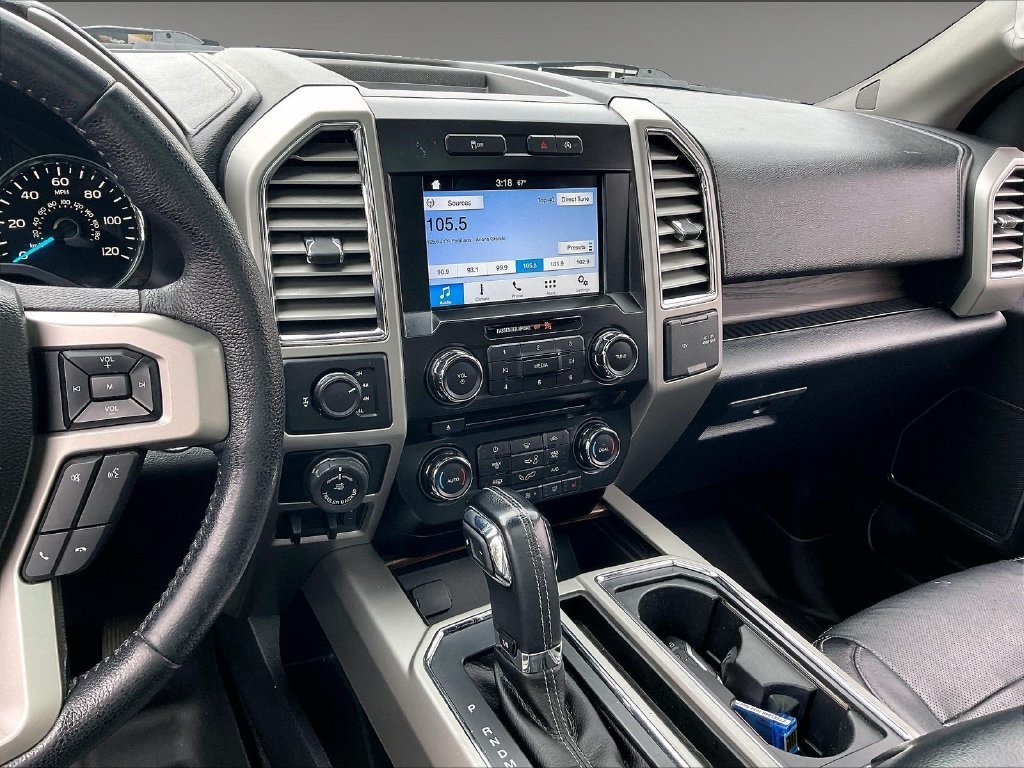 Used 2016 White Platinum Clearcoat Metallic Ford Lariat image 17