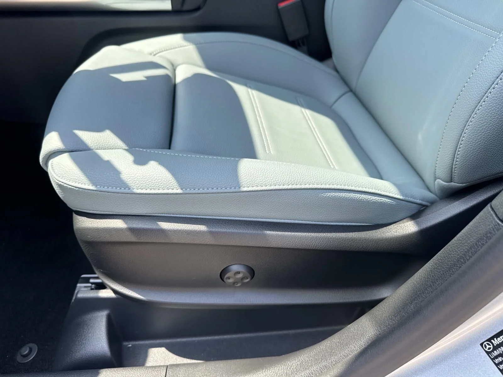 New 2026 Silver Mercedes-Benz GLA 250 image 10