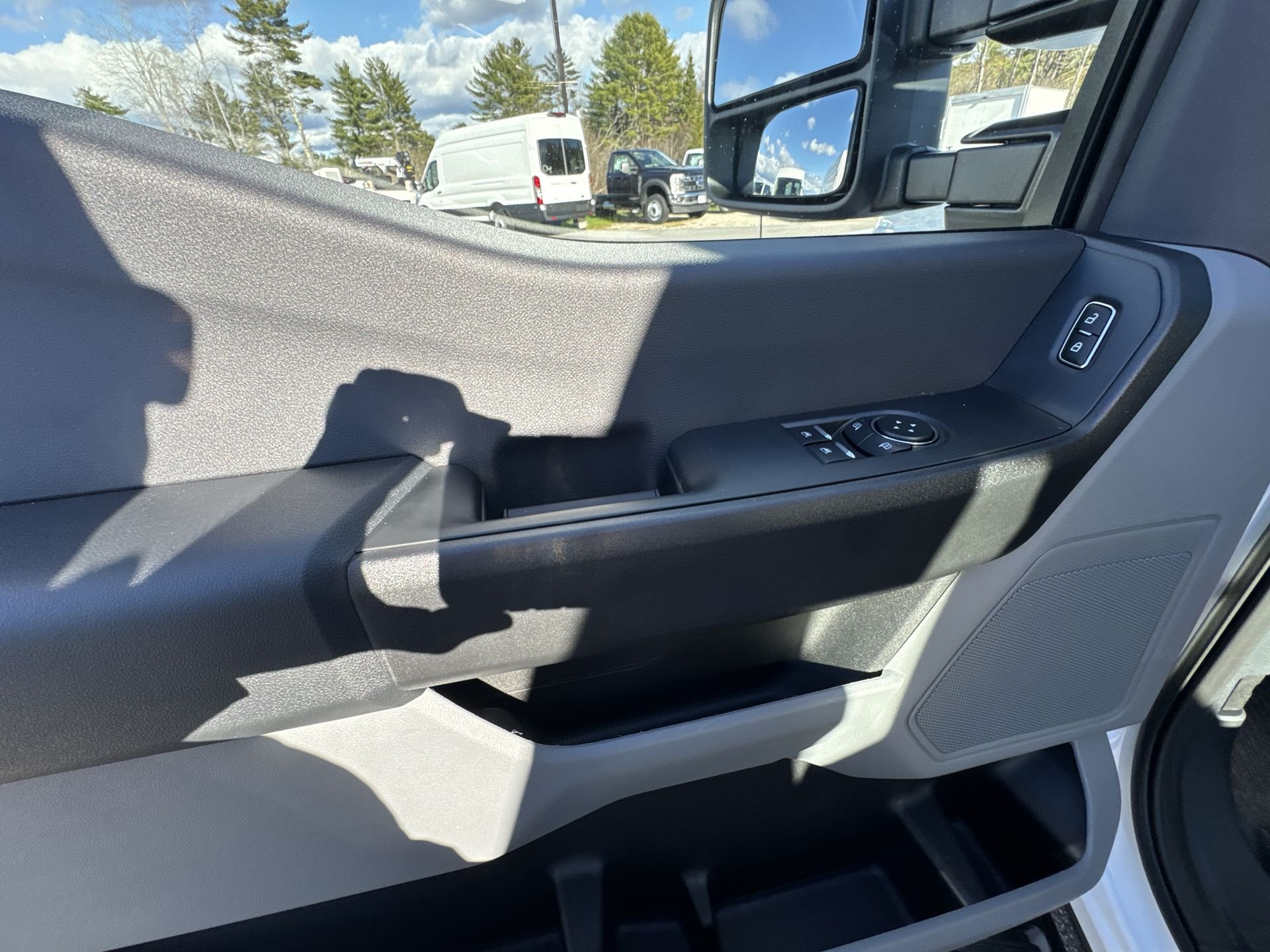 New 2026 Oxford White Ford F-350® XL image 6