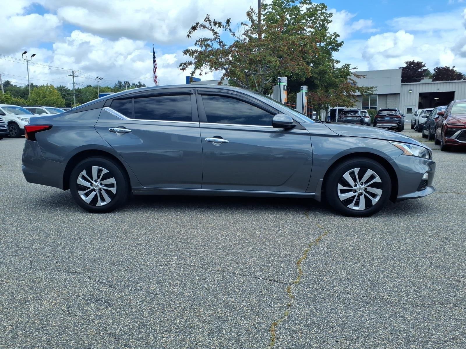 Used 2019 Gun Metallic Nissan 2.5 S image 4