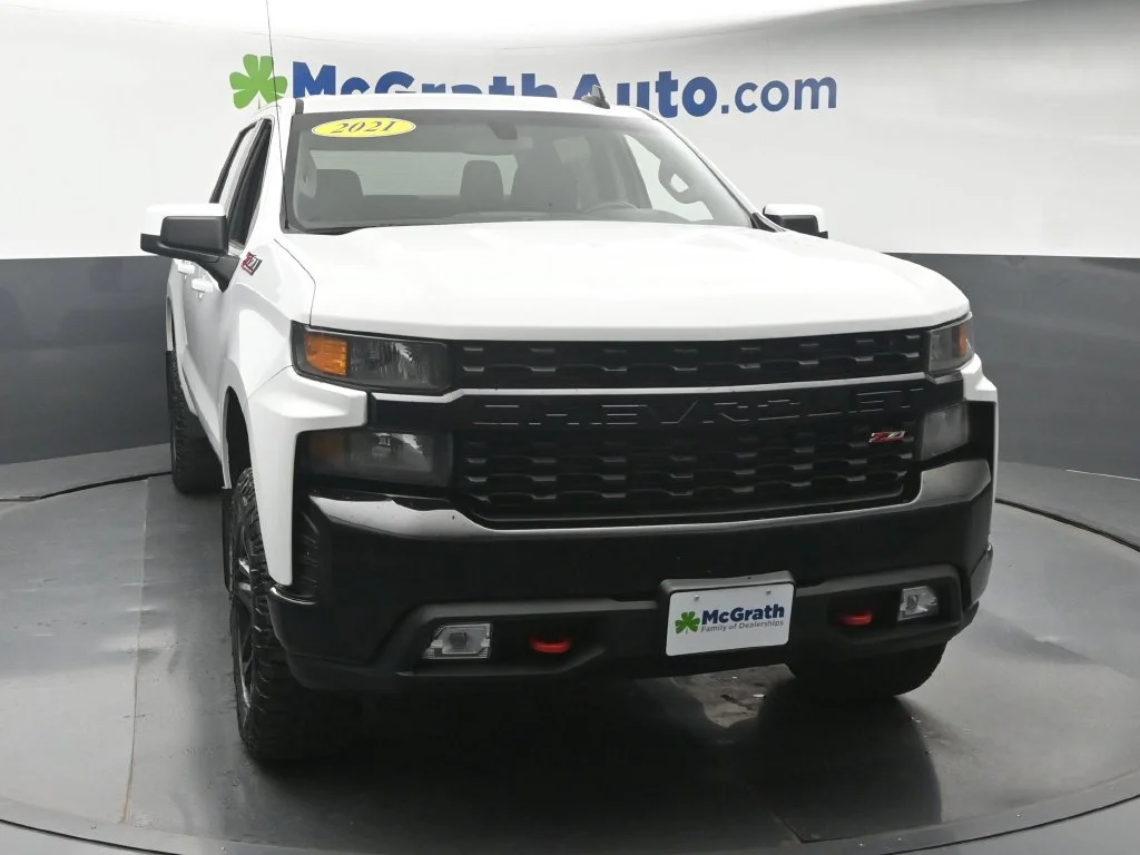 Used 2021 White Chevrolet Custom Trail Boss image 5
