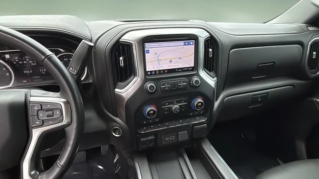 Used 2020 SUMMIT WHITE Chevrolet LTZ image 26