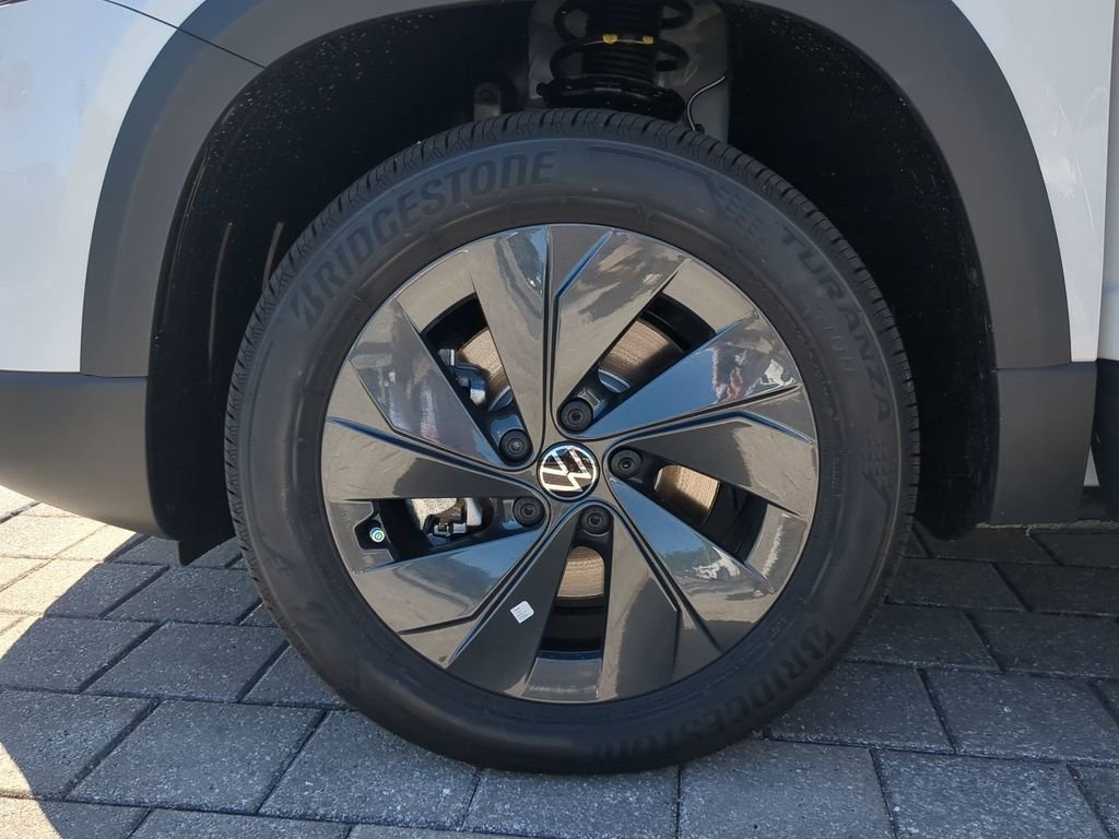New 2026 White Volkswagen 1.5T S image 29