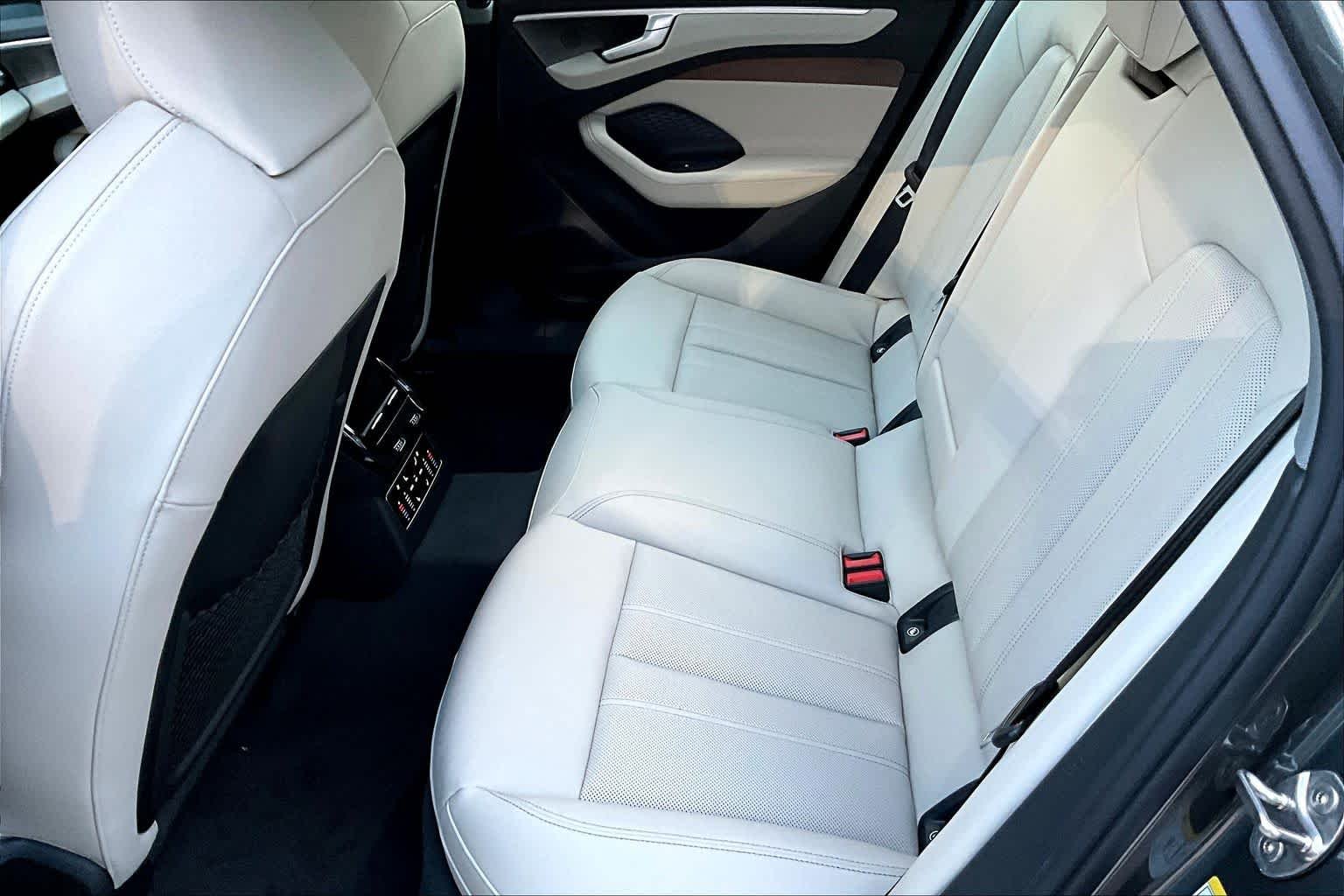 Certified Used 2026 Daytona Gray Pearl Effect Audi Premium Plus image 19