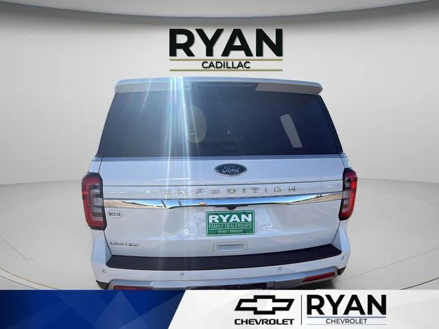 Used 2023 White Ford Limited image 8