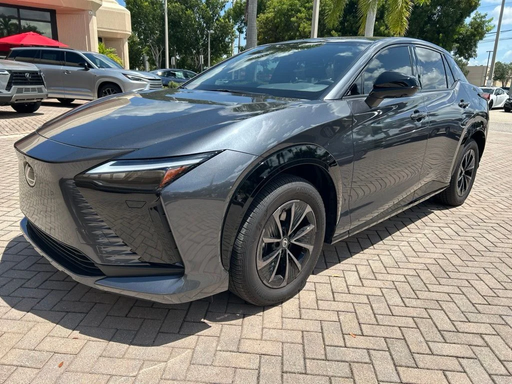 Certified Used 2026 Gray Lexus 350e Premium image 7