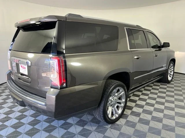 Used 2020 Gray GMC Denali image 7