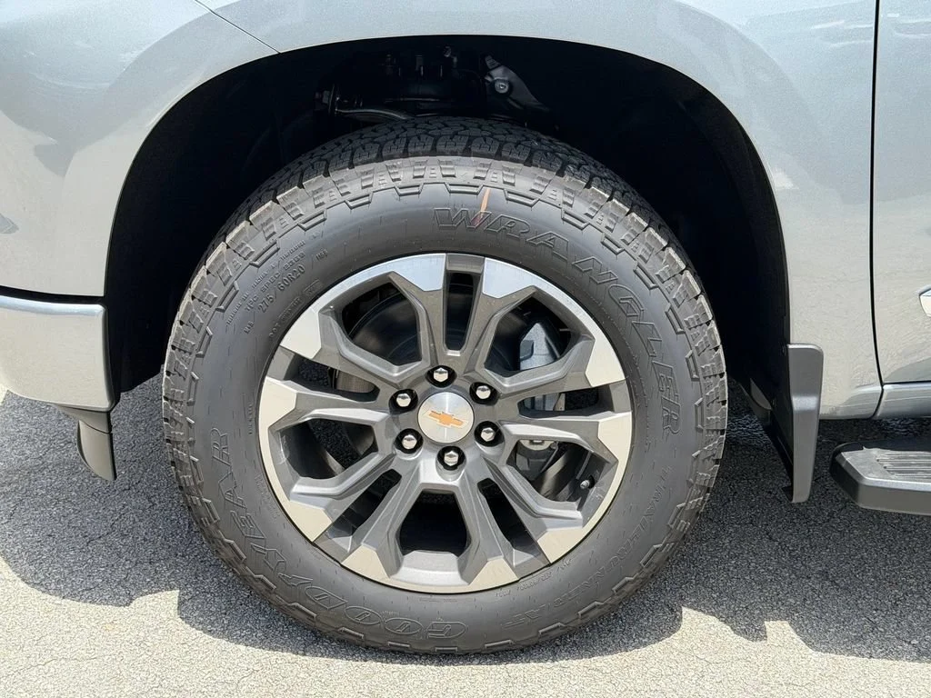 New 2026 Sterling Gray Metallic Chevrolet High Country image 9