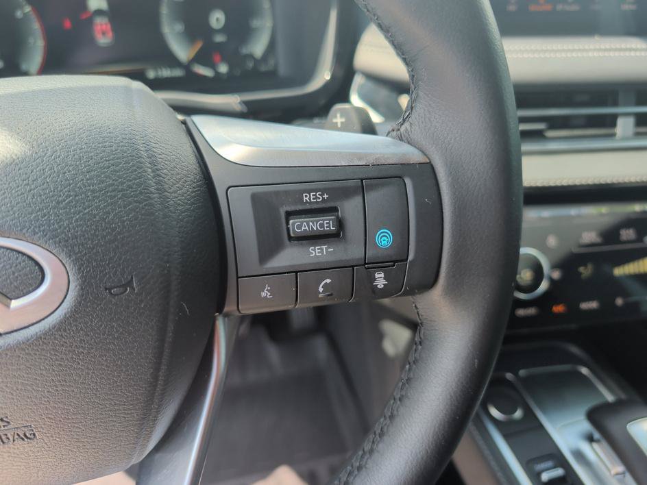 Certified Used 2025 Harbor Gray INFINITI LUXE image 20