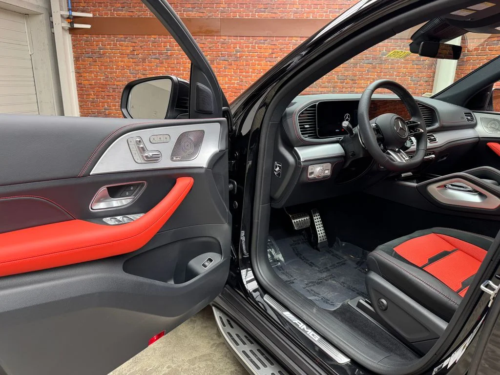 Used 2026 Black Mercedes-Benz GLE 53 AMG® image 10