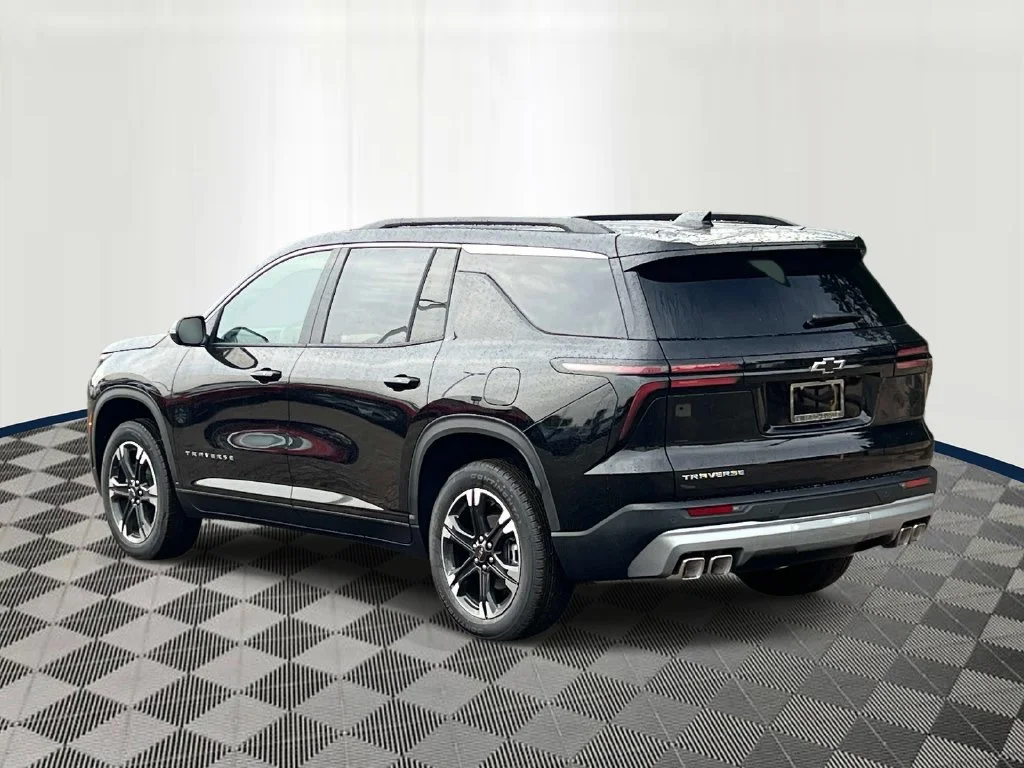 New 2027 Mosaic Black Metallic Chevrolet LT image 3