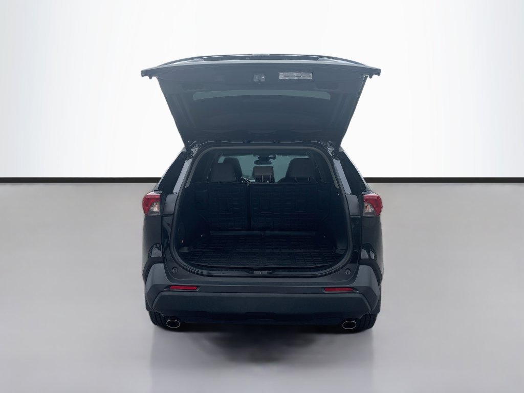Used 2021 Black Toyota XLE Premium image 8