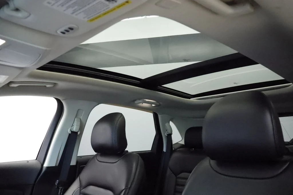 Used 2019 Green Ford SEL image 26