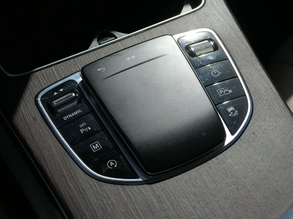 Used 2022 Polar White Mercedes-Benz GLC 300 4MATIC® image 22
