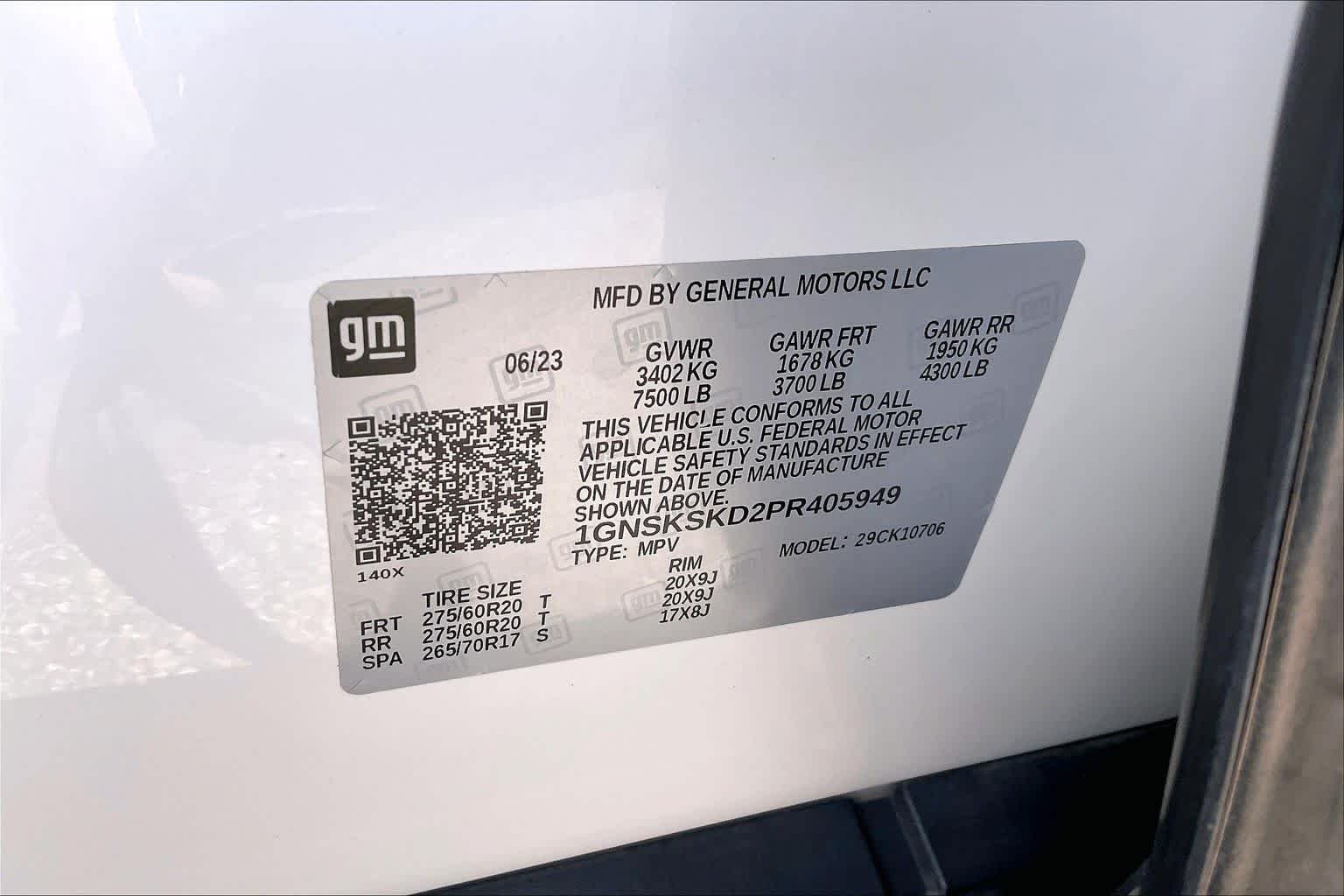 Used 2023 Iridescent Pearl Tricoat Chevrolet Premier image 33