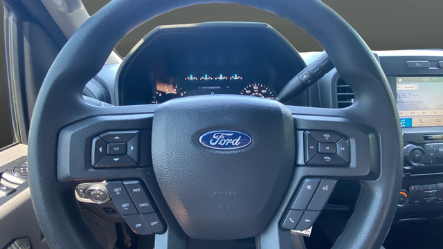 Used 2018 Blue Jeans Metallic Ford XL image 16