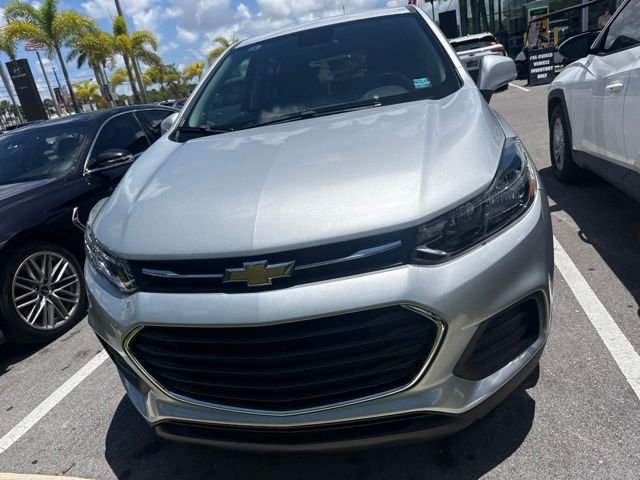 Used 2022 Silver Chevrolet LS image 2