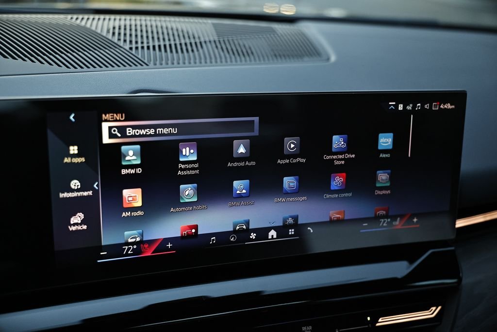 Used 2026 Dark Graphite Metallic BMW 530i image 37
