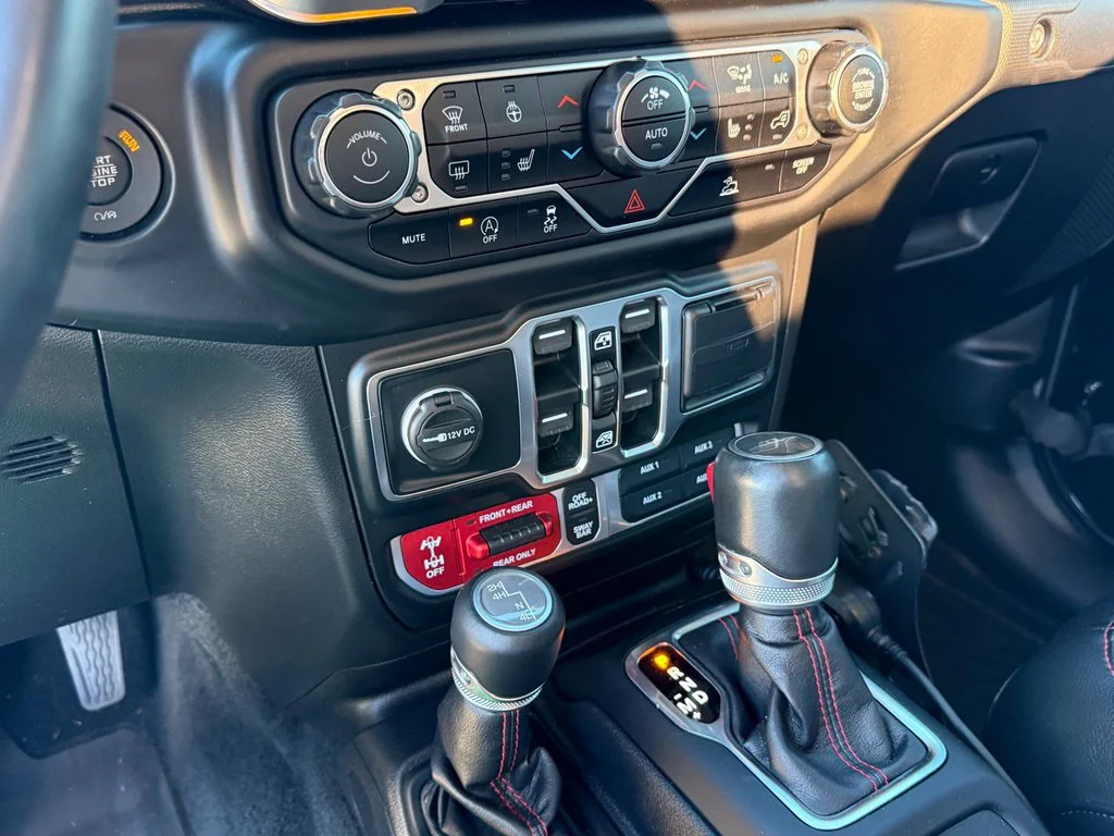 Used 2022 Black Jeep Rubicon image 25