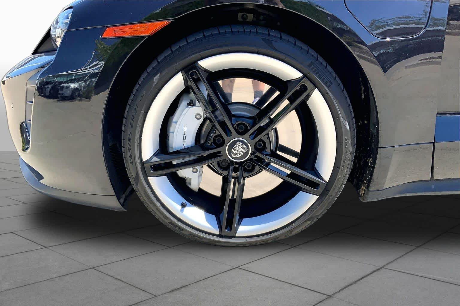 Used 2022 Black Porsche  image 9