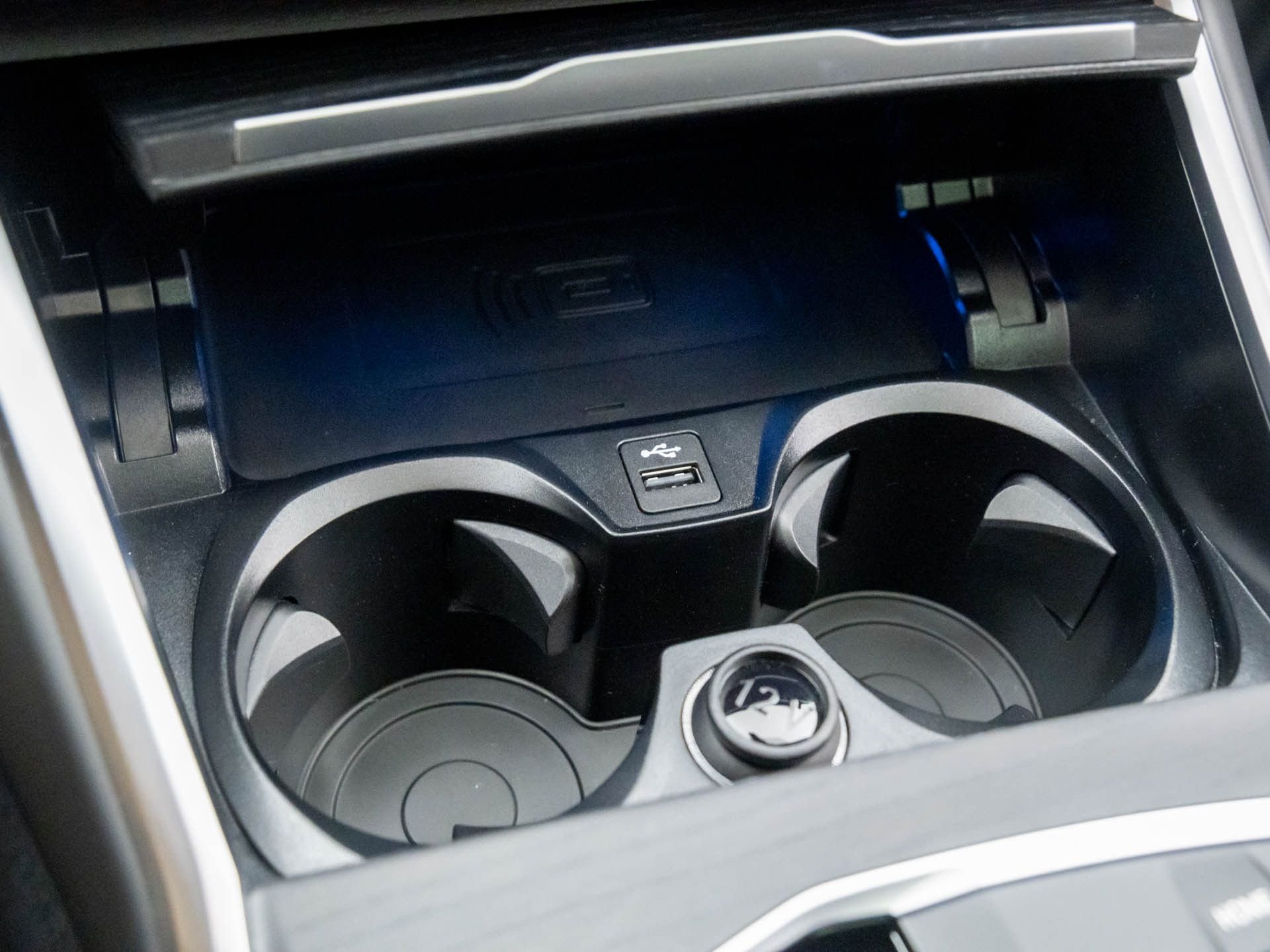 New 2026 Skyscraper Grey Metallic BMW xDrive40 image 22