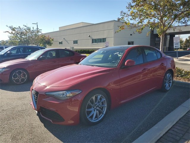 2023 Alfa Romeo Giulia Ti photo 2