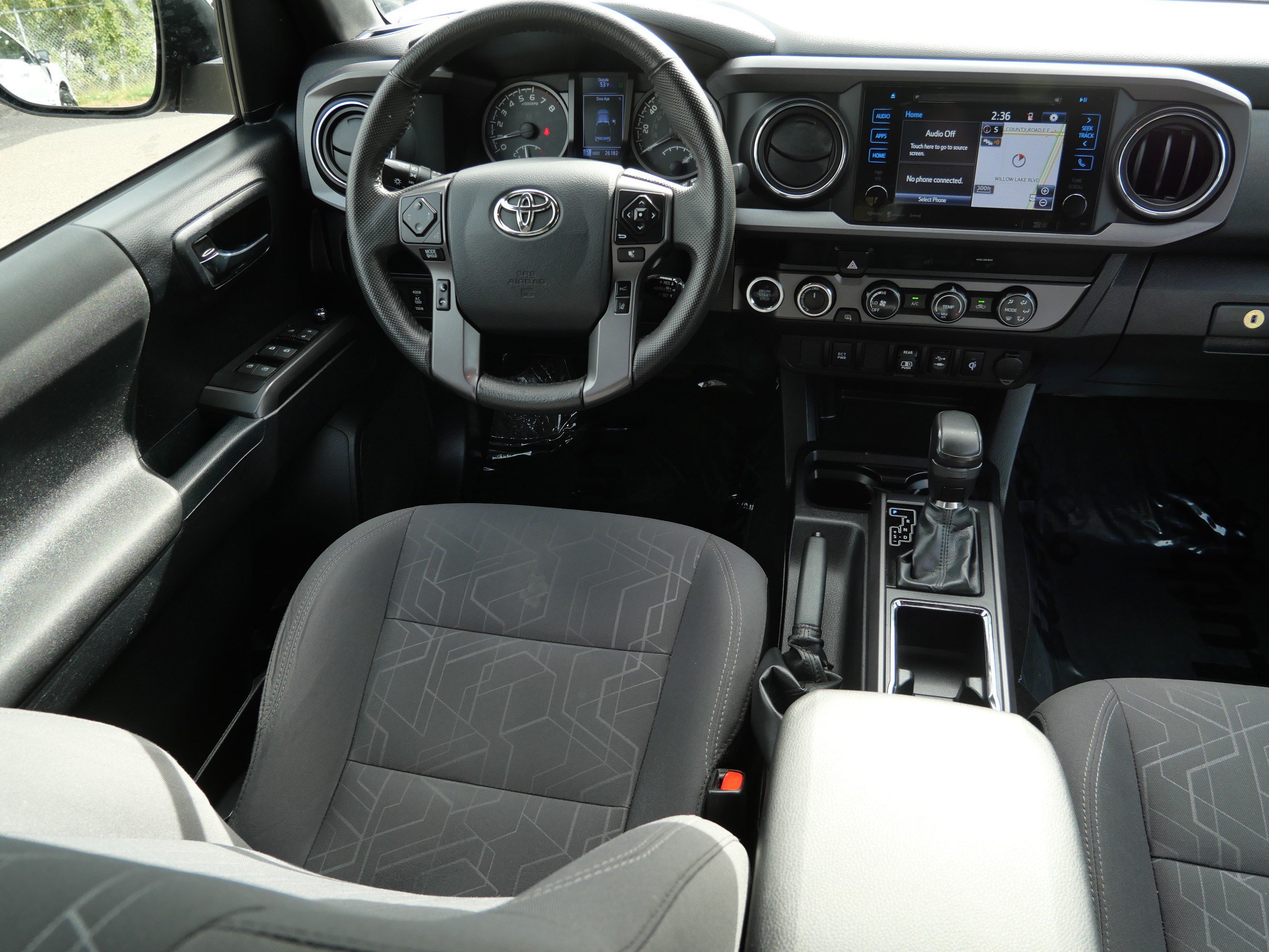 Used 2018 Magnetic Gray Metallic Toyota SR5 image 9
