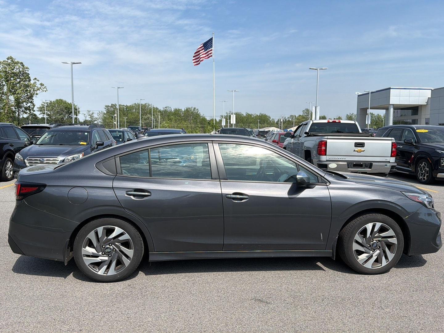 Used 2025 Magnetite Gray Metallic Subaru Touring XT image 3