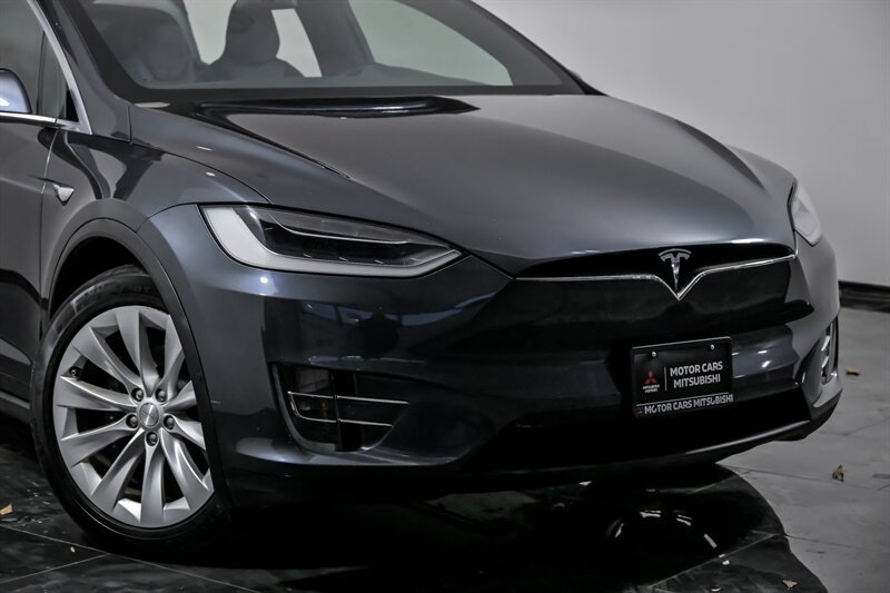 Used 2016 Tesla Model X 75D with VIN 5YJXCDE26GF031059 for sale in Aurora, IL