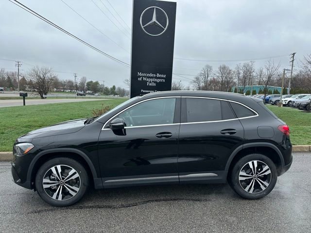 New 2026 Night Black Mercedes-Benz GLA 250 image 40