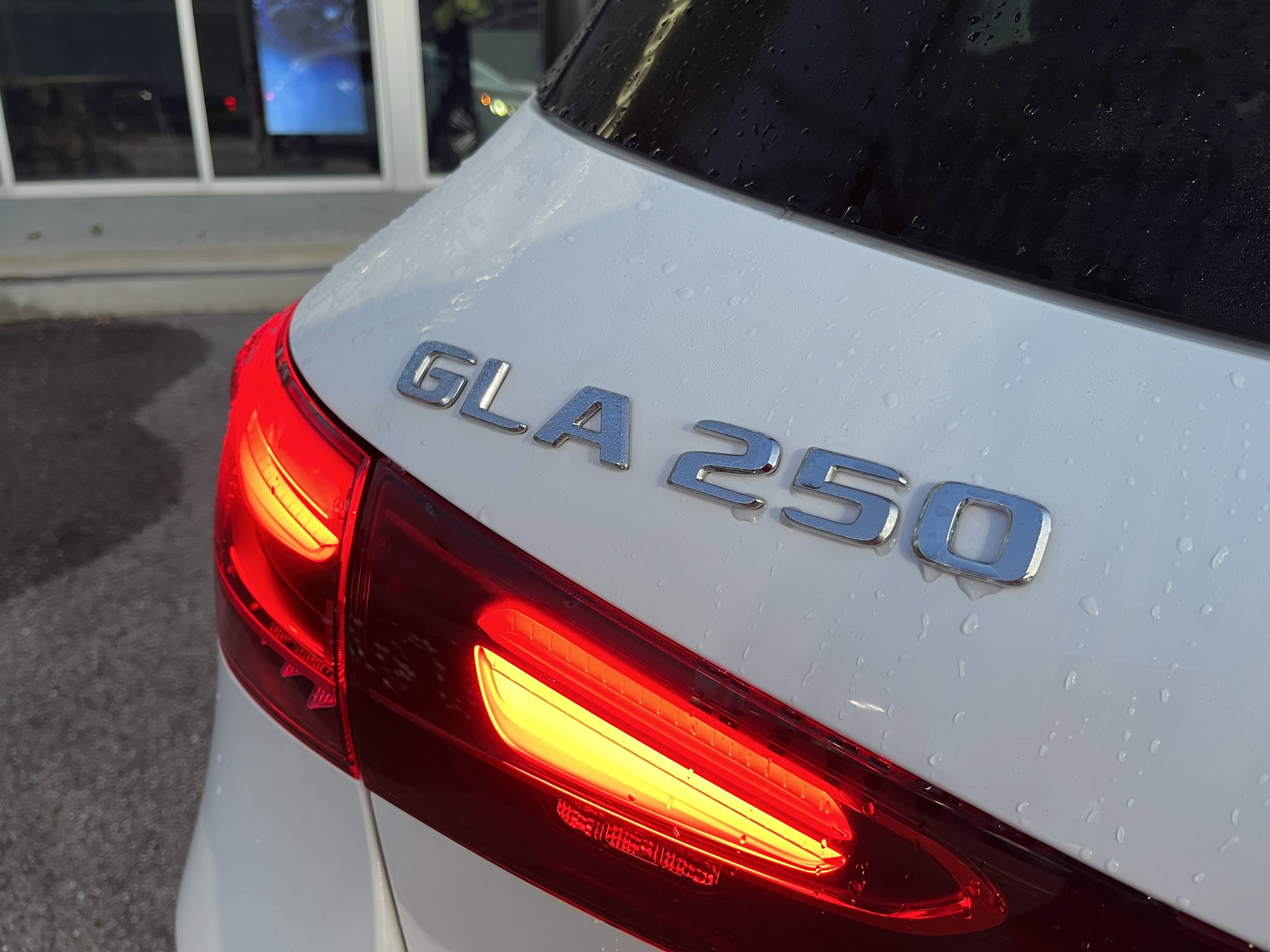 New 2026 POLAR WHITE Mercedes-Benz GLA 250 image 6