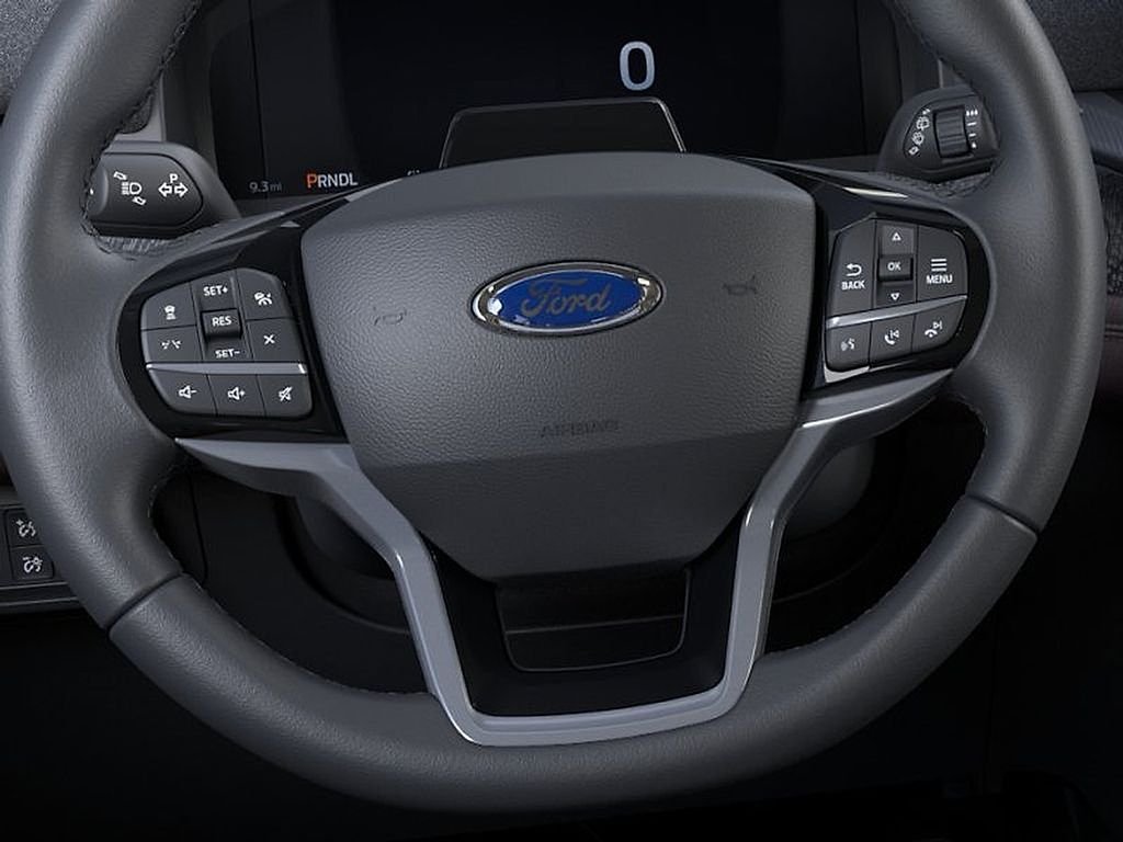 New 2026 Star White Metallic Tri-Coat Ford Platinum™ image 12