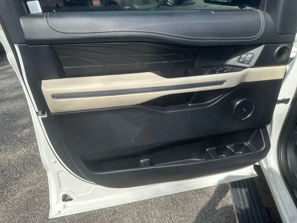 Used 2021 White Ford Platinum image 12