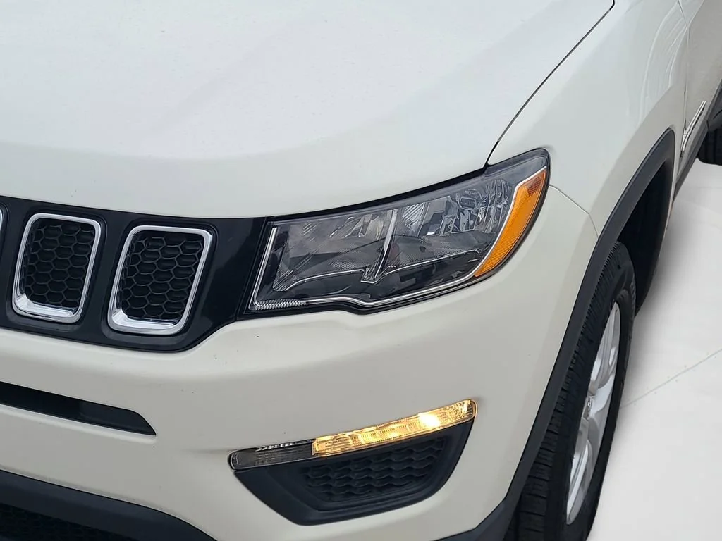 Used 2020 White Jeep Sport 4x4 image 23