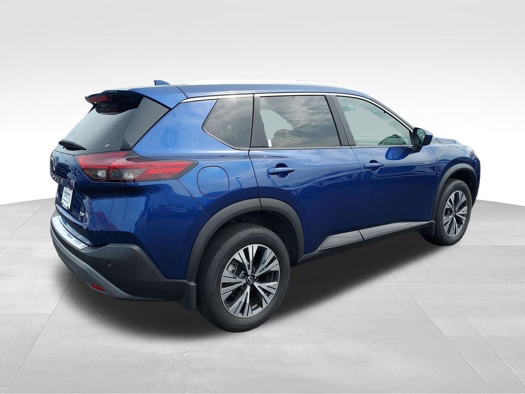 Used 2023 Blue Nissan SV image 5
