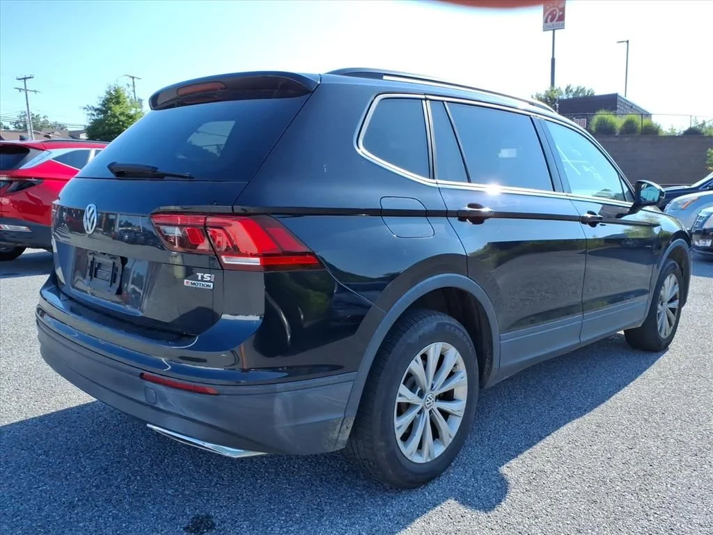 Used 2018 Black Volkswagen 2.0T S image 10