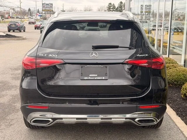 Used 2023 Black Mercedes-Benz GLC 300 image 5