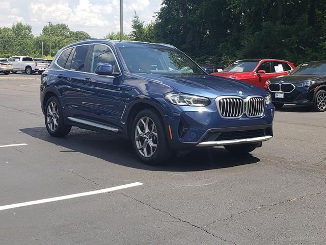 Used 2023 Blue Metallic BMW xDrive30i image 9