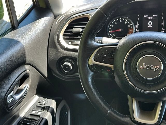 Used 2016 Jungle Green Jeep Latitude image 30